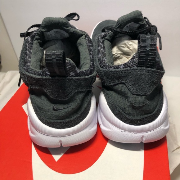 Mens Nike Free Run Trail US Size 9.5 Black/white new with box CW5814-001] - Picture 8 of 13